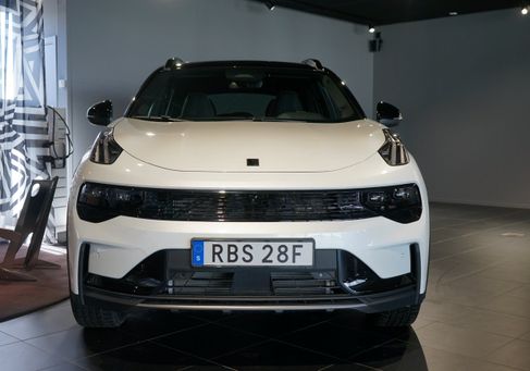 Lynk &amp; Co 01, 2025