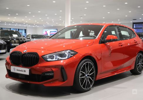 BMW 118, 2024