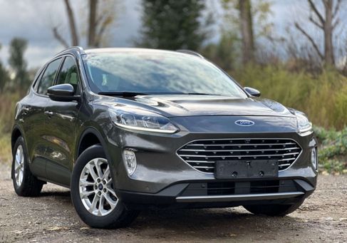 Ford Kuga, 2020