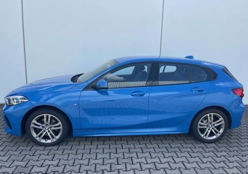 BMW 118, 2023