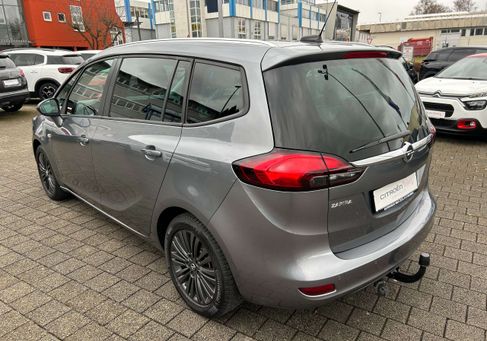 Opel Zafira, 2019
