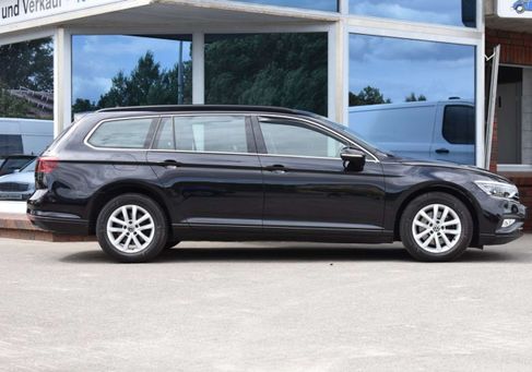 Volkswagen Passat Variant, 2023 2