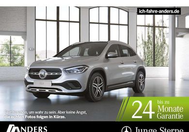 Mercedes-Benz GLA 180, 2023