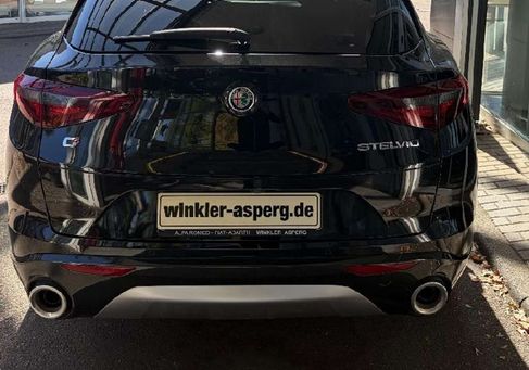 Alfa Romeo Stelvio, 2020 3