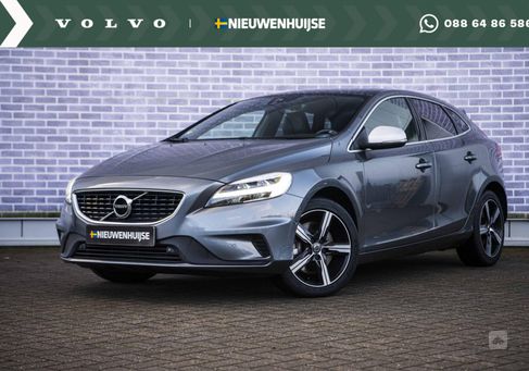 Volvo V40, 2020