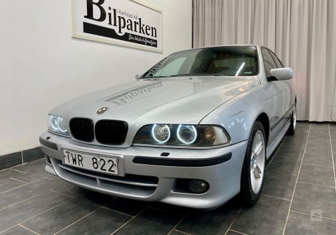 BMW 525, 2003