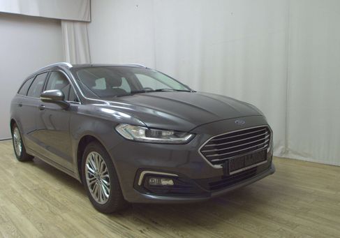 Ford Mondeo, 2022 3