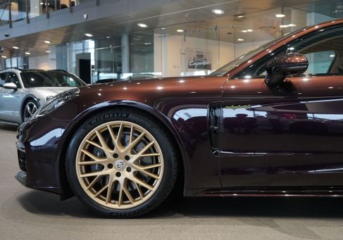 Porsche Panamera, 2023 3