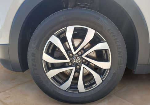 Volkswagen T-Cross, 2022