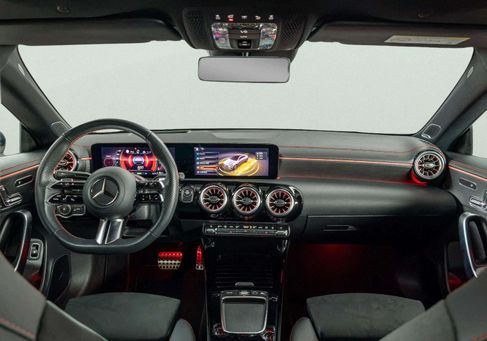 Mercedes-Benz CLA 250, 2025 3
