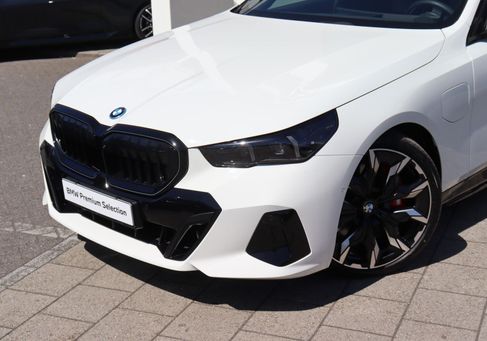 BMW 550, 2025