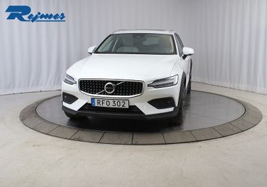 Volvo V60 Cross Country, 2023