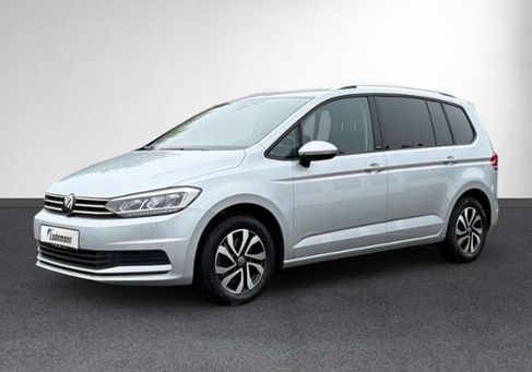 Volkswagen Touran, 2023 2