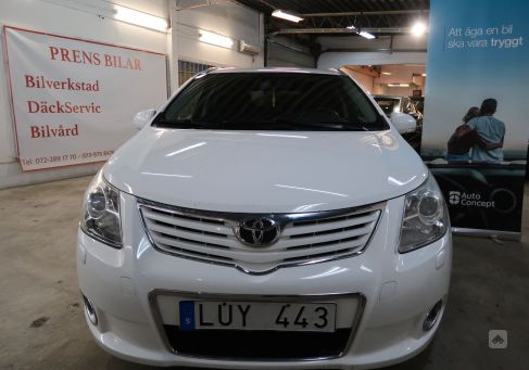 Toyota Avensis, 2011