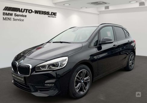 BMW 220, 2021