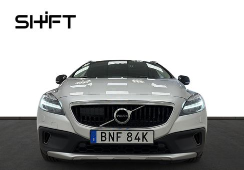 Volvo V40 Cross Country, 2019 3