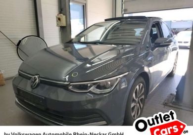 Volkswagen Golf, 2022