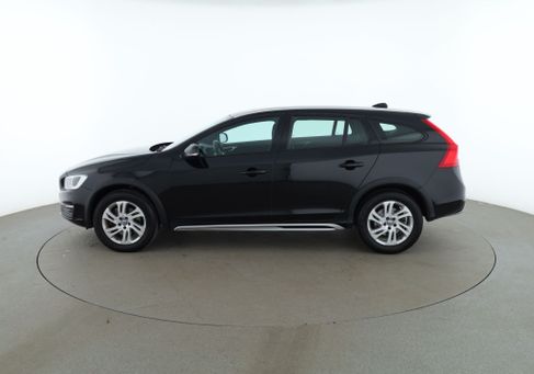 Volvo V60 Cross Country, 2018