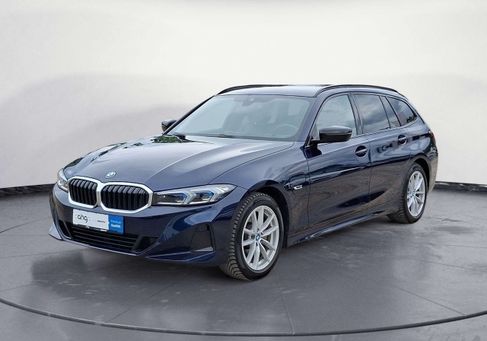 BMW 330, 2023