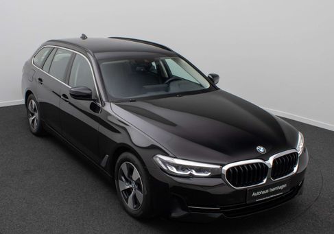 BMW 520, 2022