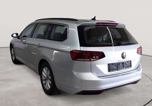 Volkswagen Passat, 2021