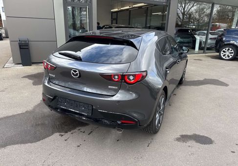 Mazda 3, 2022