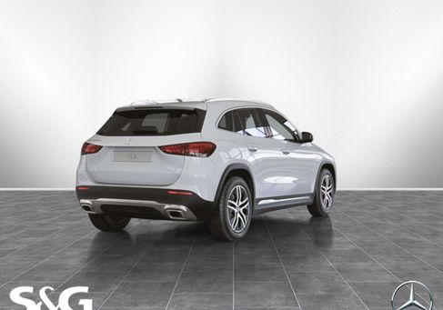 Mercedes-Benz GLA 250, 2021