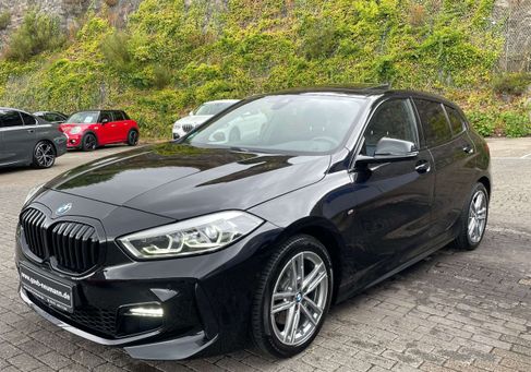 BMW 118, 2023