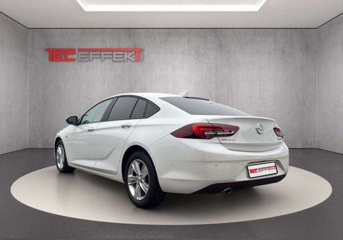 Opel Insignia, 2018 3