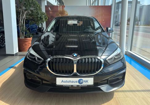 BMW 118, 2023