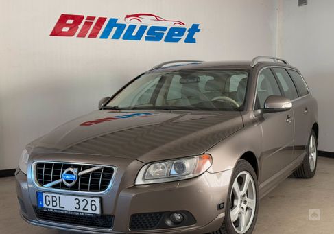 Volvo V70, 2011