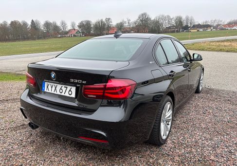 BMW 330, 2018 3