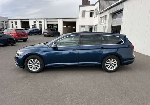 Volkswagen Passat Variant, 2023 3