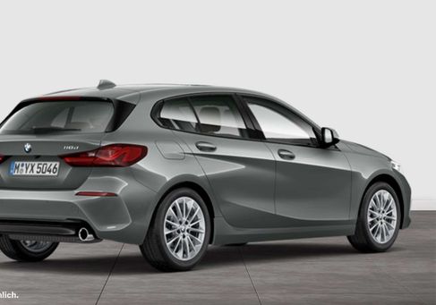 BMW 118, 2023