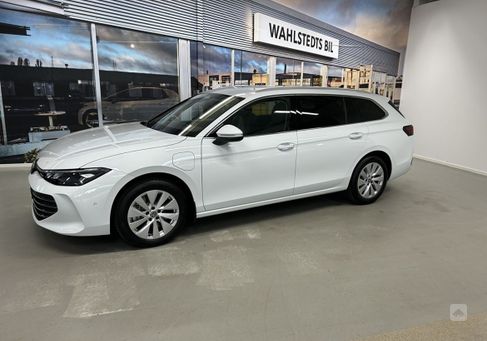 Volkswagen Passat Variant, 2024