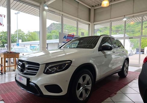 Mercedes-Benz GLC 220, 2018 3