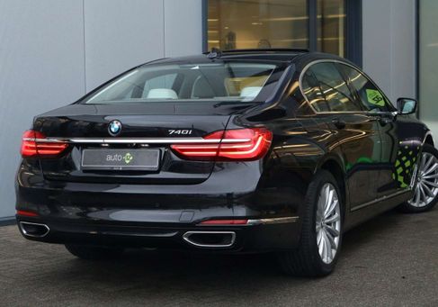 BMW 740, 2017