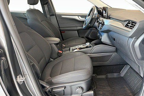 Ford Kuga, 2023