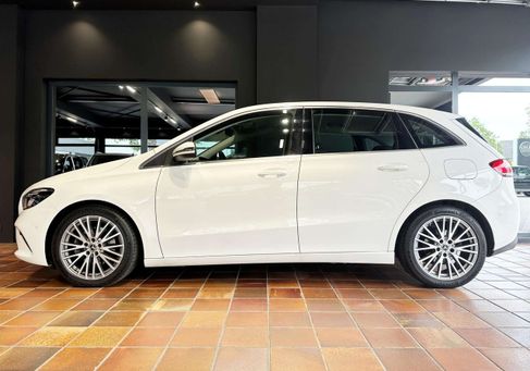 Mercedes-Benz B 200, 2020