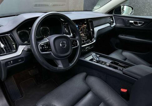 Volvo V60, 2021