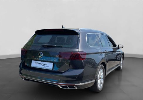 Volkswagen Passat Variant, 2023 3