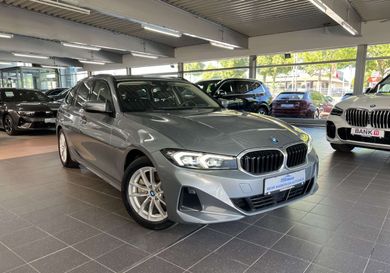 BMW 330, 2023
