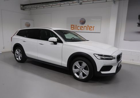 Volvo V60 Cross Country, 2019