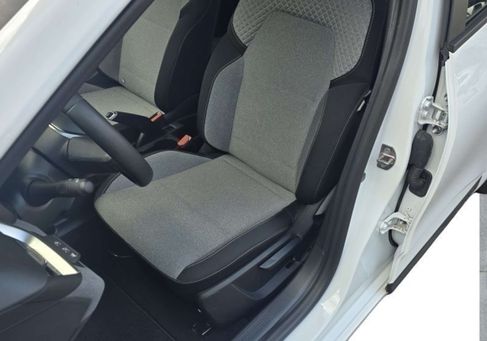 Renault Clio, 2024