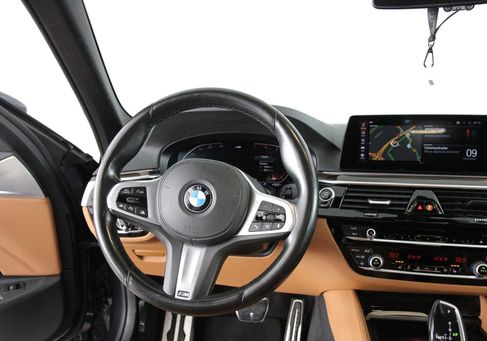 BMW 520, 2020