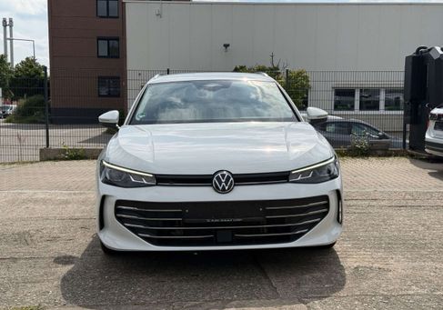 Volkswagen Passat Variant, 2024 3