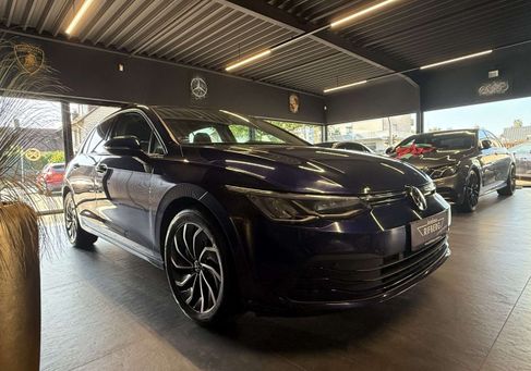 Volkswagen Golf, 2023