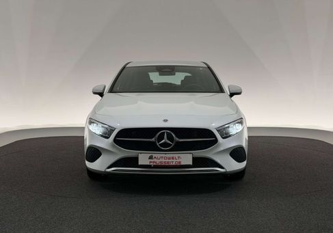 Mercedes-Benz A 180, 2023