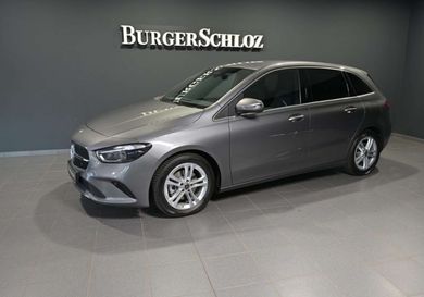 Mercedes-Benz B 180, 2025