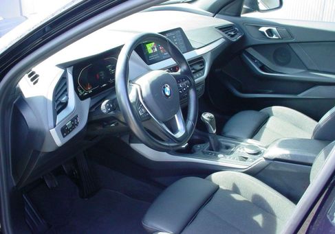 BMW 118, 2022